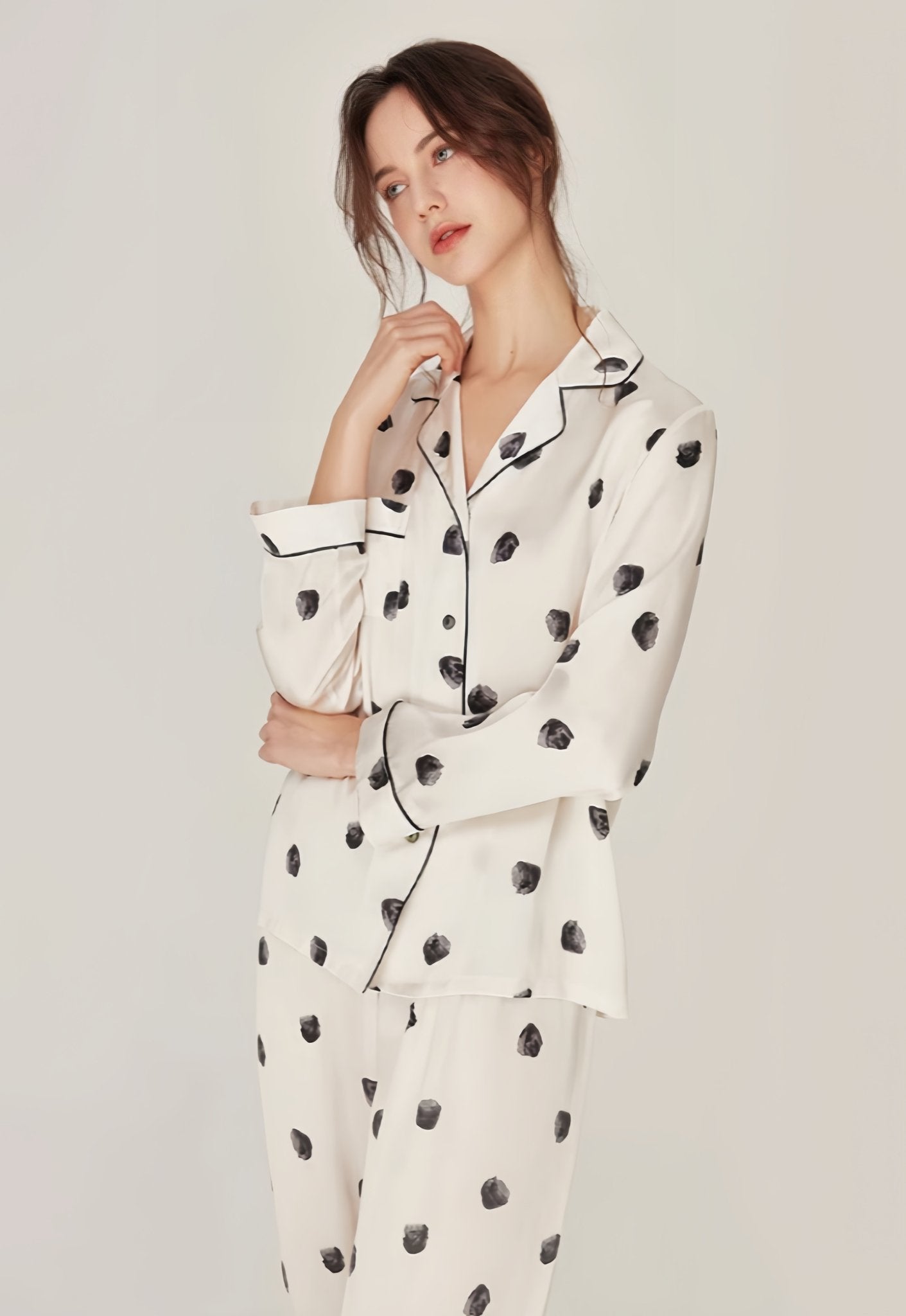 Polka dot long sleeve silk suit - ErosLace